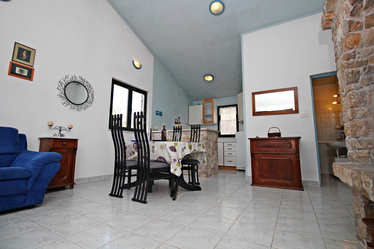 Guest House Beverin Sali Zewnętrze zdjęcie