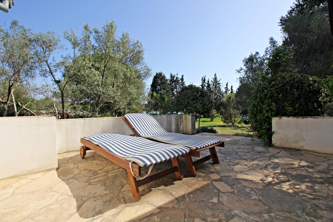 Guest House Beverin Sali Zewnętrze zdjęcie