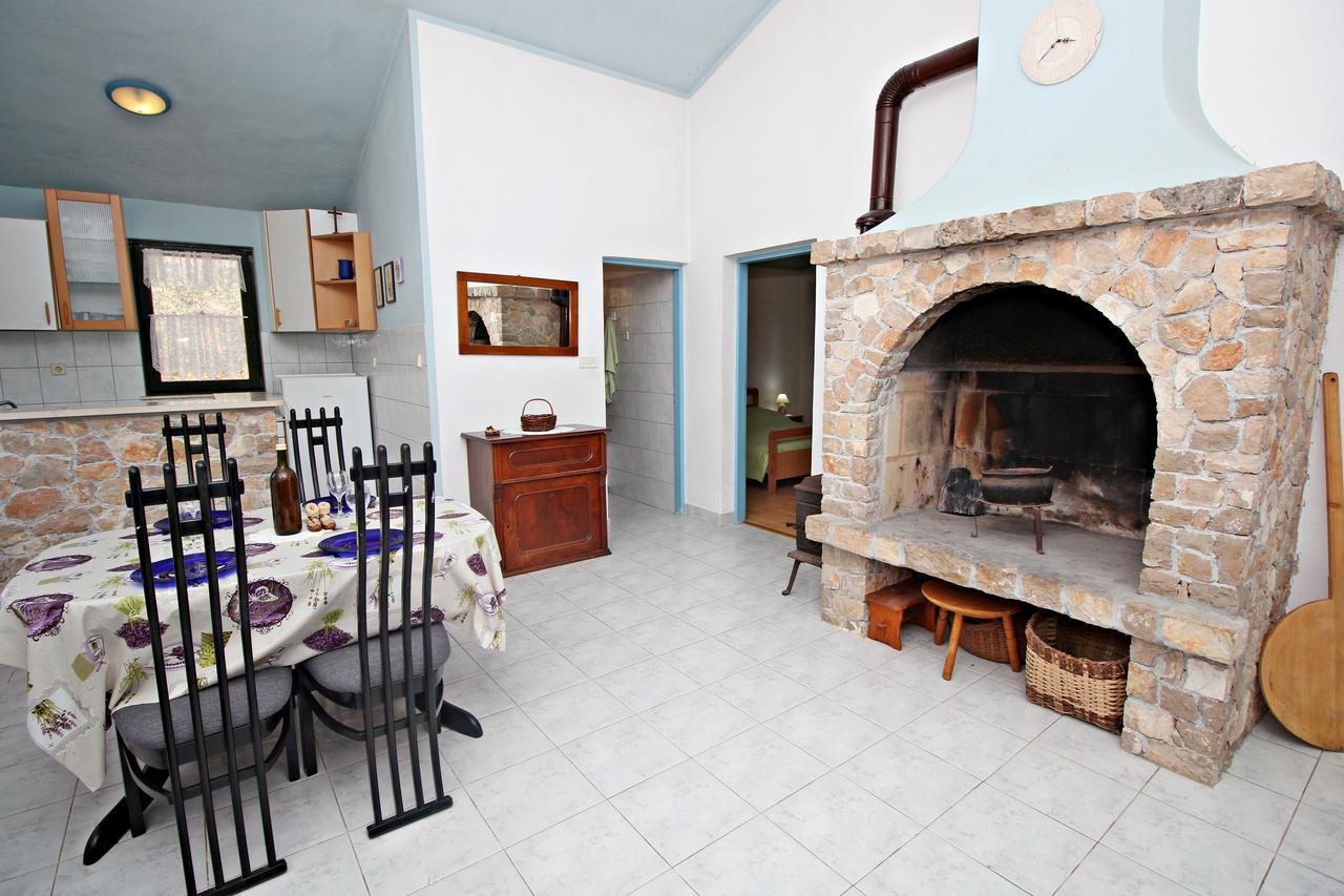 Guest House Beverin Sali Zewnętrze zdjęcie
