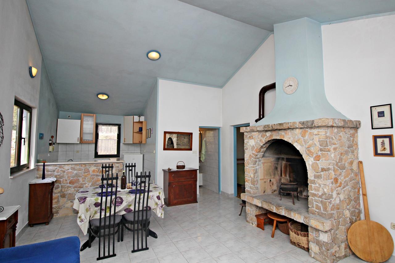 Guest House Beverin Sali Zewnętrze zdjęcie